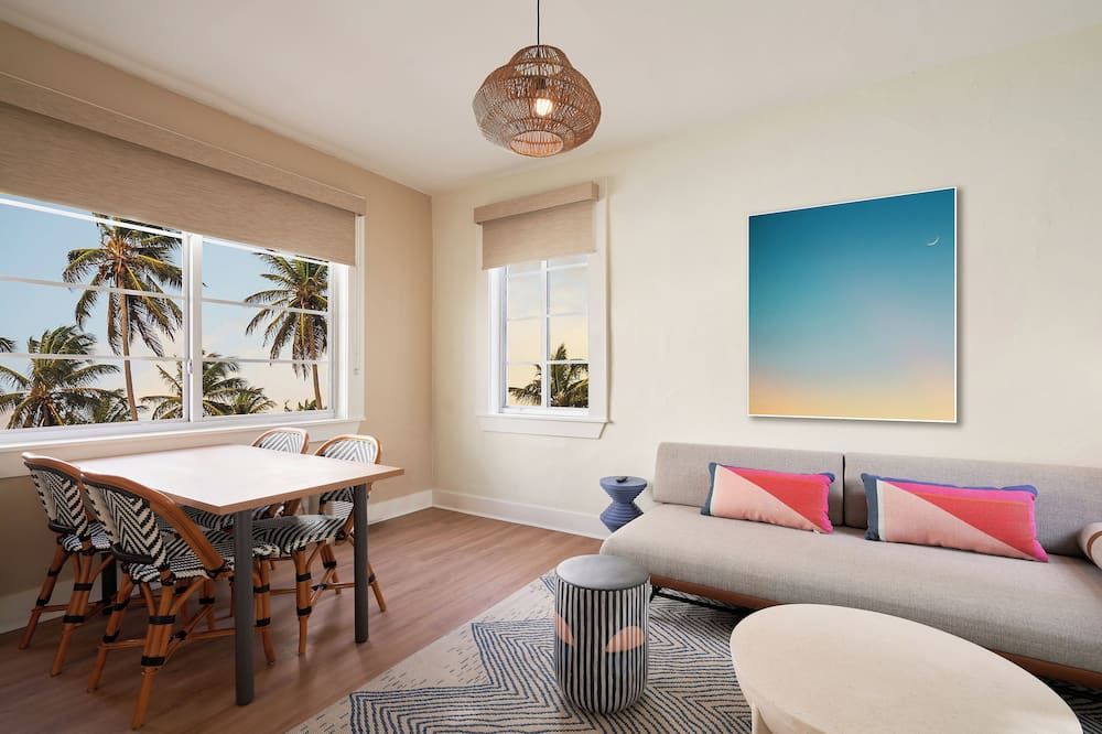 Other view of Pantera Rosa