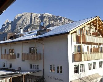 Hotel Heubad - Vols am Schlern - Gebäude