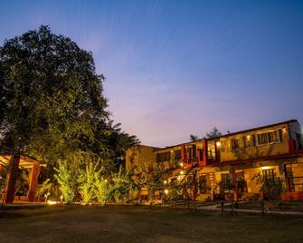 Greetoe Camp Panna - Panna - Building