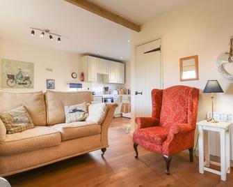 The Old Dairy - Colyton - Obývací pokoj