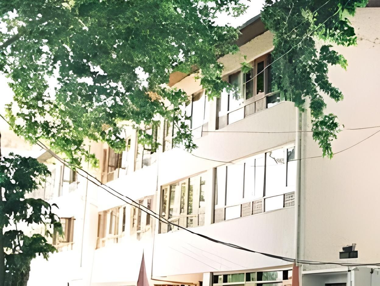 Hotel Ahdoo's - Srinagar - Gebouw