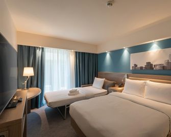 Hampton by Hilton Dusseldorf City Centre - Düsseldorf - Schlafzimmer