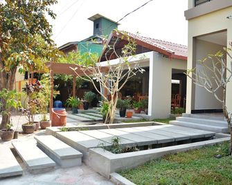 Neakru Guesthouse And Restaurant - Kampot - Utsikt