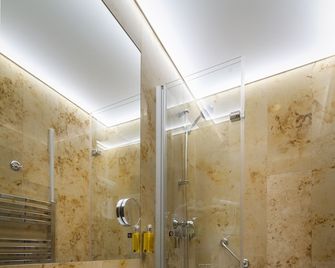 Clementin - Prague - Bathroom
