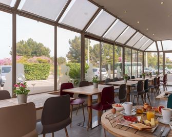 The Originals City Hôtel Marseille Aéroport - Vitrolles - Ristorante