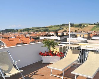 Hotel Sette Note - Silvi Marina - Balkon