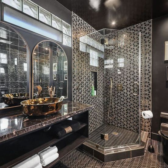 Bathroom view of The Velvet Rope Ps