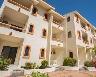 Vibrant 1BR Condo Walking Distance to Punta Sur Golf Course - San José del Cabo - Building