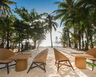 Signature Boracay Blue - Boracay - Pati