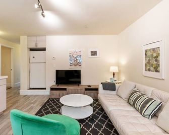 Charming Garden Unit In Beautiful Pacific Heights. Flat Walk To The City's Best - San Francisco - Sala de estar