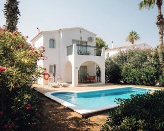 Hotel Moon Dreams Marina Parc - Es Mercadal