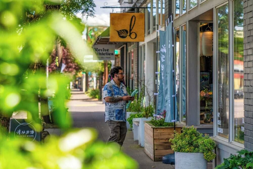 Stay Portland - The Tiny Farmhouse on Alberta - Portland