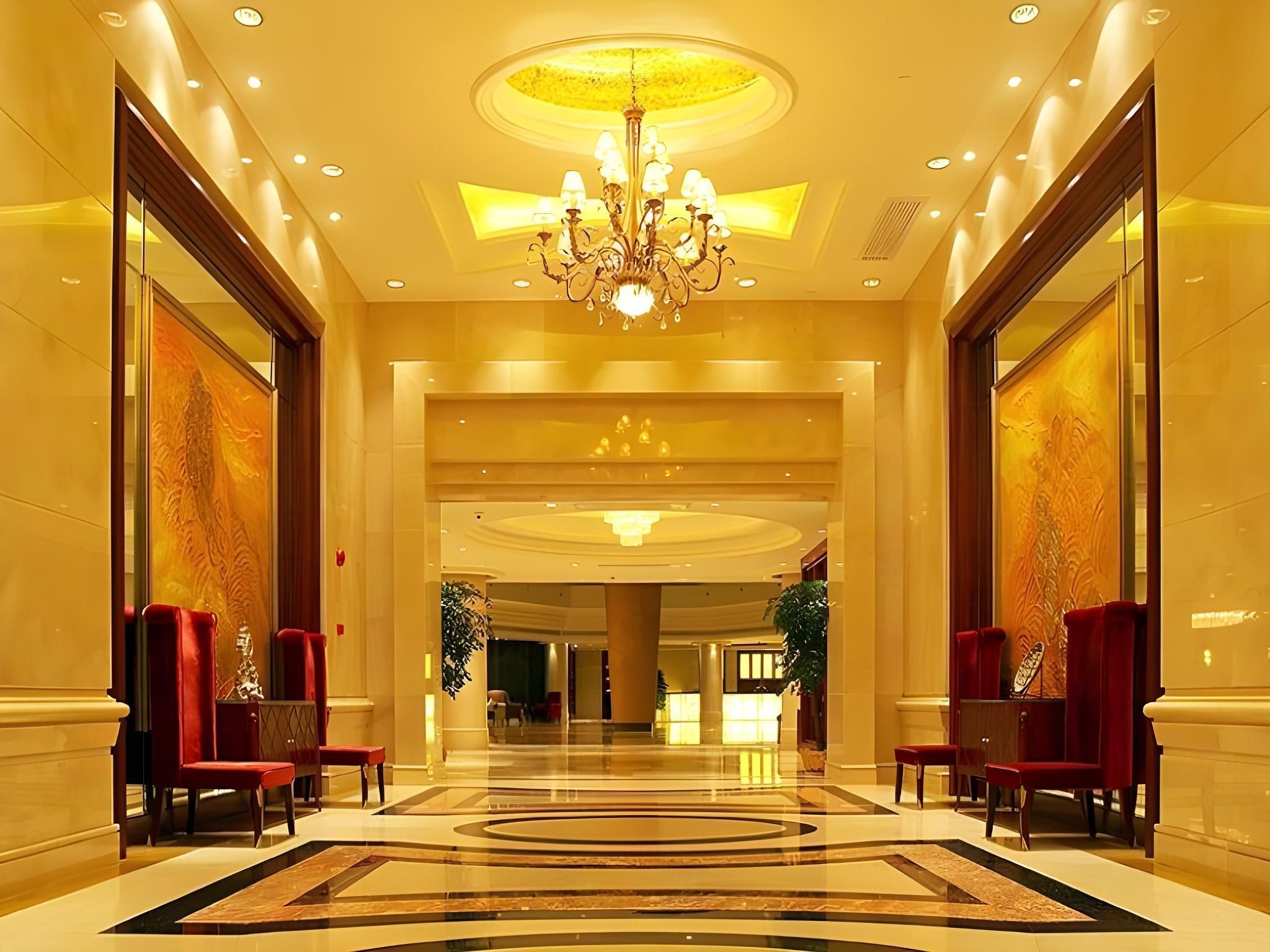 Blue Horizon International Hotel