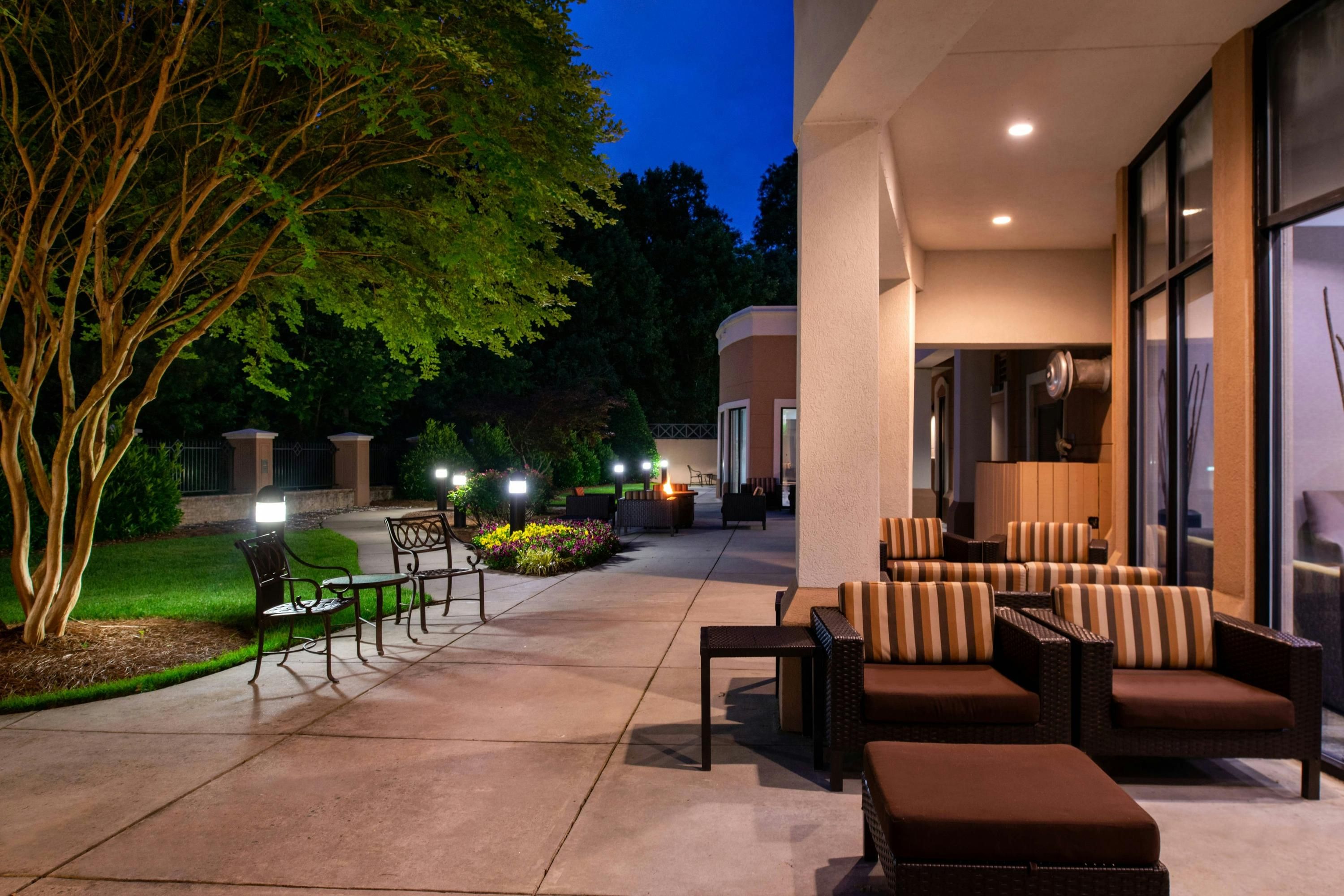 Courtyard by Marriott High Point - High Point - Patio