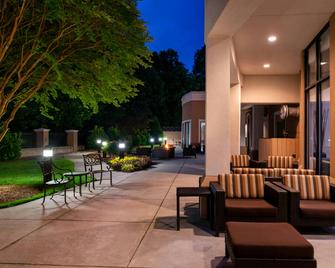Courtyard by Marriott High Point - High Point - Innenhof