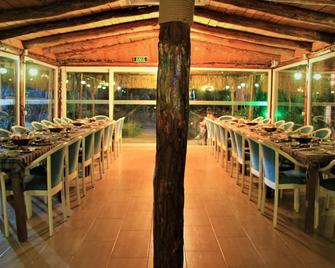 Fark Edenler Camping&Caravan&Bungalows - Göcek - Restaurant