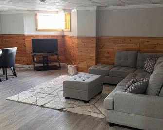 COZY 2 bedroom basement apartment - Sudbury