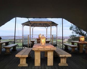 Wheal Tor Hotel & Glamping - Liskeard - Balcony