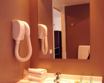 DC Hotel Charleroi Airport - Charleroi