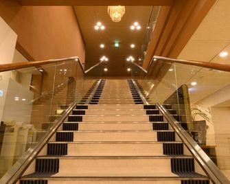 Sabae City Hotel - Sabae - Escaleras