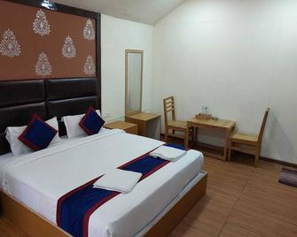 Yogi golden resort - Mysore - Bedroom