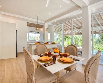 Lebah Villas - Ubud - Matsal