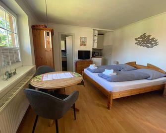 سيلفي شتاينهاردت، وونونج 4 - ليست - غرفة نوم