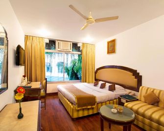 Hotel Deep Palace - Lucknow - Bedroom