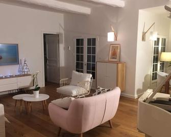 Luxury Villa in Villecroze - Dive into Paradise with Your Private Oasis! - Villecroze - Salon