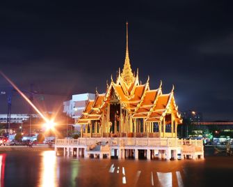 Chaleena Princess Ramkhamhaeng - Bangkok
