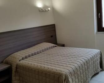 Belsito - Serrone - Habitación