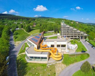 Interferie Aquapark Sport Hotel Malachit - Bad Flinsberg - Gebäude