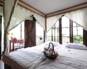 Nila House, Sharia Family Home Stay - Jakarta - Bedroom