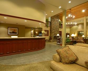 Forest Suites Resort at Heavenly Village - South Lake Tahoe - Front desk