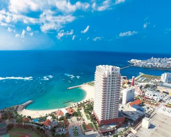 The Beach Tower Okinawa - Chatan - Edificio