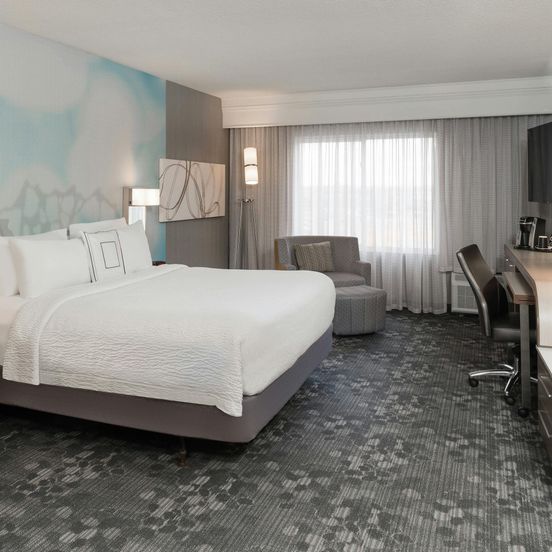 Courtyard by Marriott Toronto Vaughan image 1