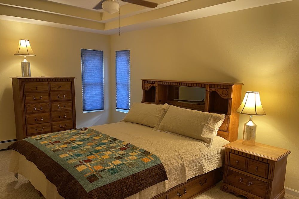 Black Bear Ridge Vacation Home - Raton - Schlafzimmer