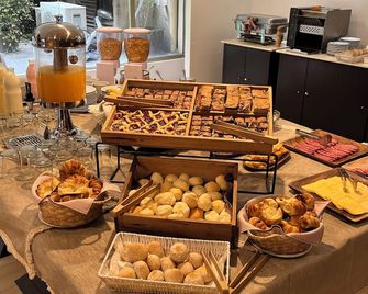 Kenton Palace Bariloche - San Carlos de Bariloche - Buffet