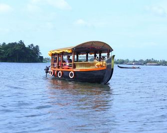 Pagoda Resorts - Alappuzha