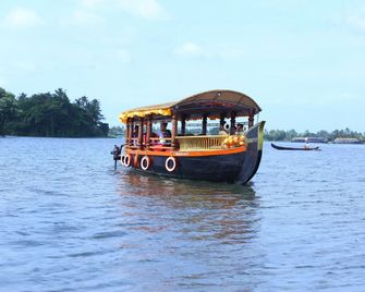 Pagoda Resorts - Alappuzha