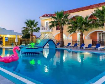 Hera Zakynthos Hotel - Agrilia - Piscina
