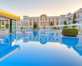 Epirus Palace Congress & Spa - Ioánnina - Pool