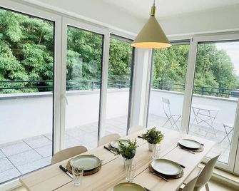 Luxury Green Penthouse Terrace & Parking - Luxembourg - Dining room