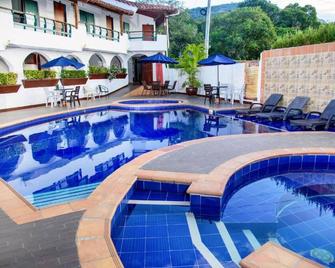 Hotel Monchuelo Spa - San Gil