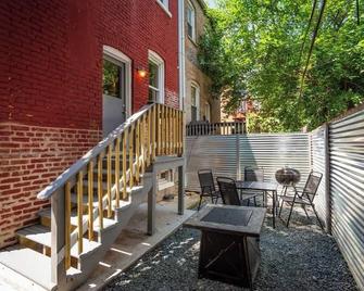 Colorful DC Hideaway - Washington