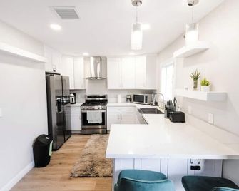 Escondido 3br 2ba | Near Safari Park & Dining - Escondido - Keuken