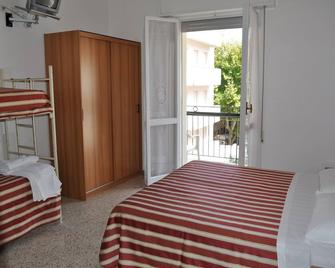 Hotel Graziella Mare - Rimini - Schlafzimmer
