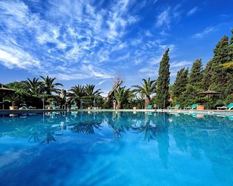 Hotel Punta Sur - Tarifa - Piscine