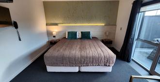 The Strand - New Plymouth - Bedroom