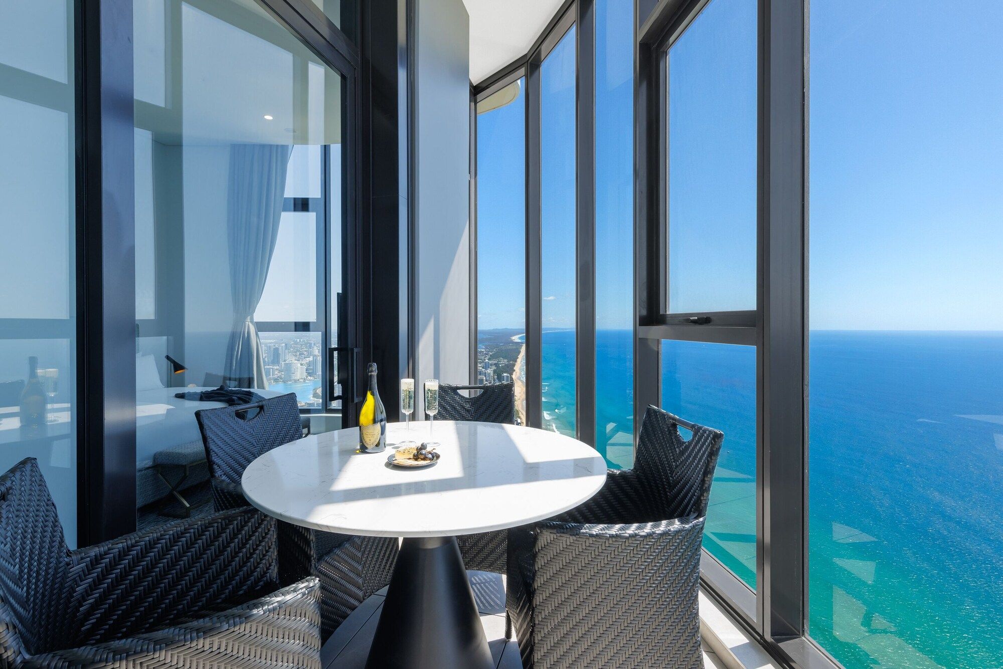 Meriton Suites Surfers Paradise - Surfers Paradise